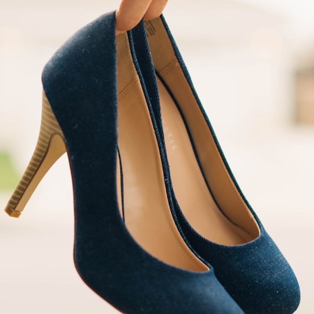 Navy Suede Pumps, detail view 2